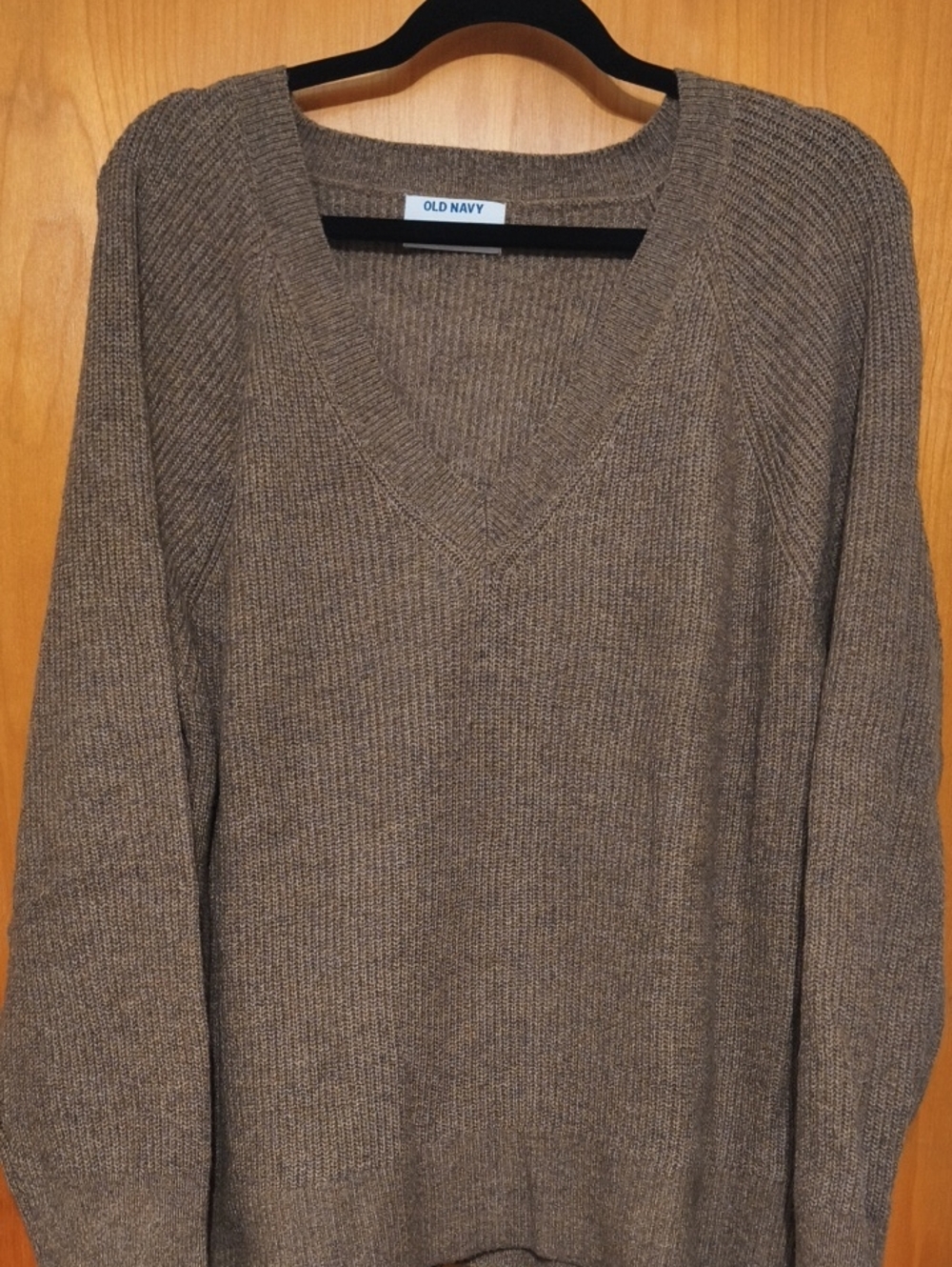 Old Navy Women's V-Neck Taupe Brown Knit Sweater